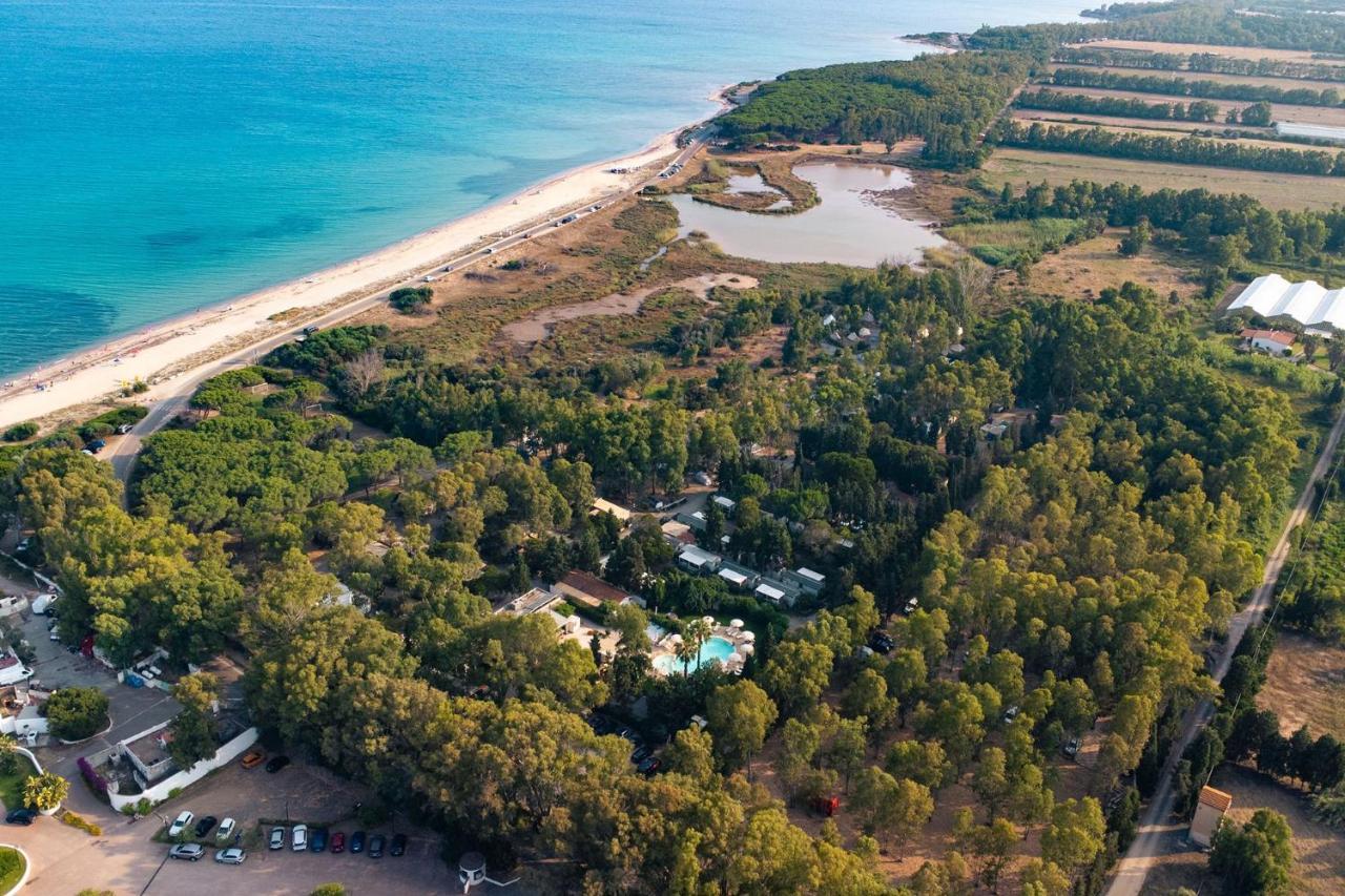 Hotel Kampaoh Flumendosa Santa Margherita di Pula Exterior foto